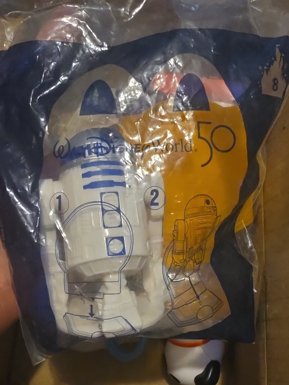Disney R2-D2  - White, Blue & Yellow. Mcdonald's Collectible. Start Wars.